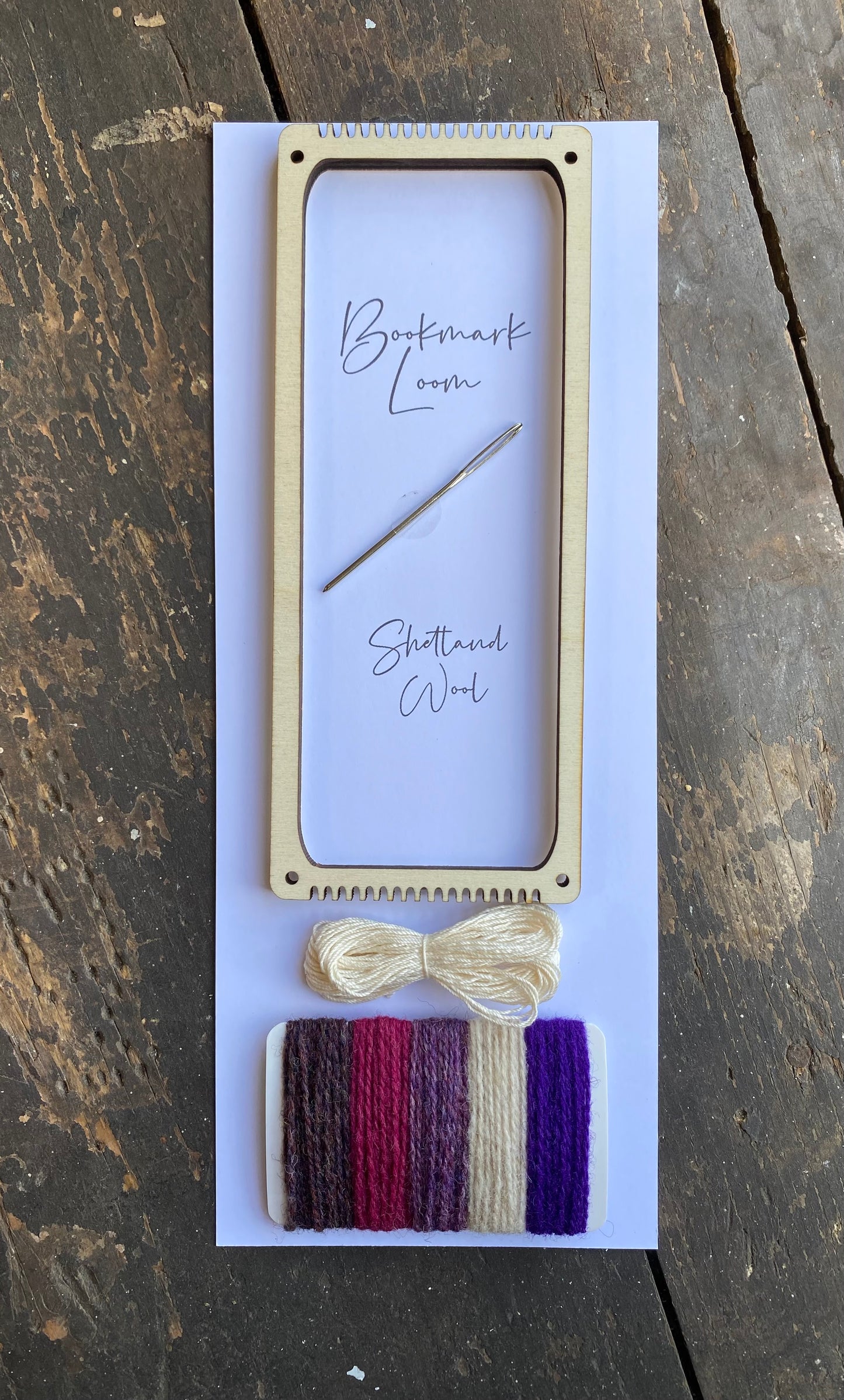 Bookmark loom