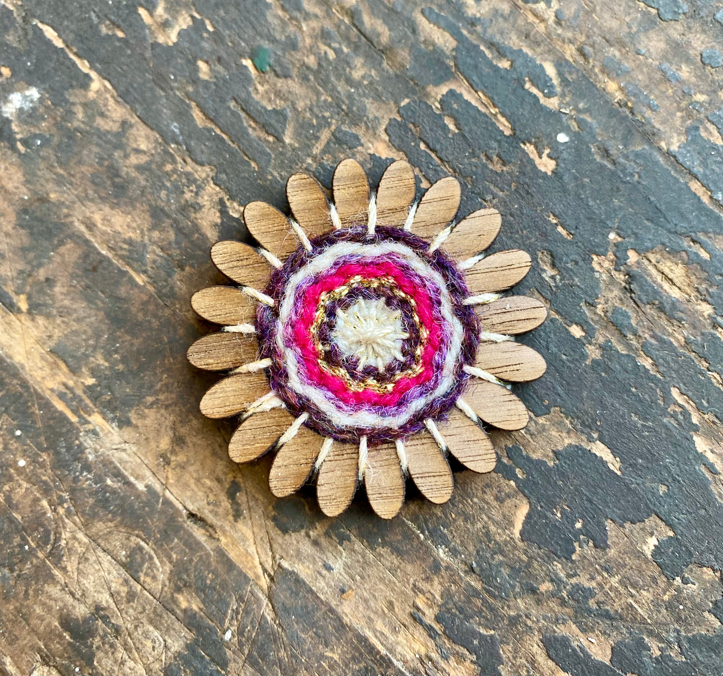 Flower/Circle Weaving Brooch Kit